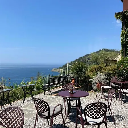 Belvedere Hotel 3*